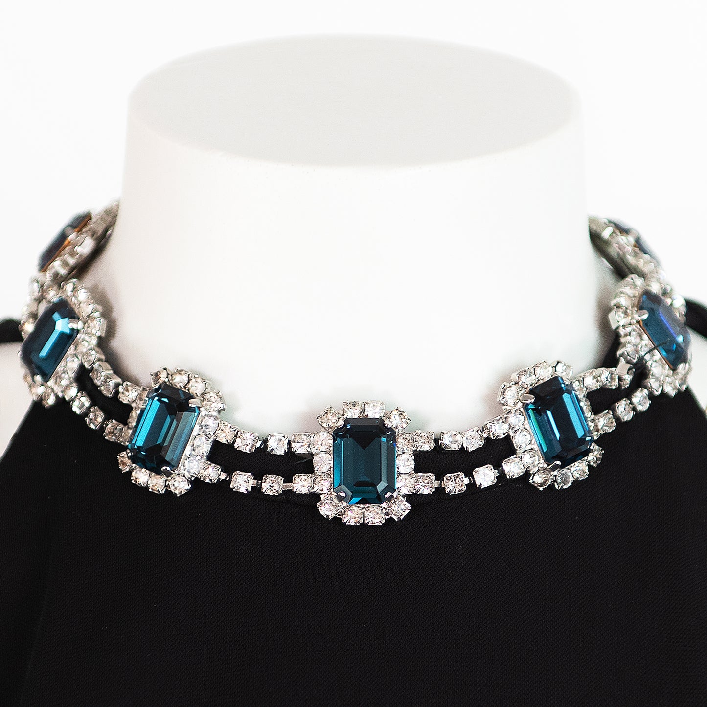 SS 2001 Collier Top