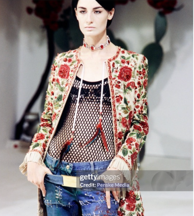 SS 2001 Collier Top